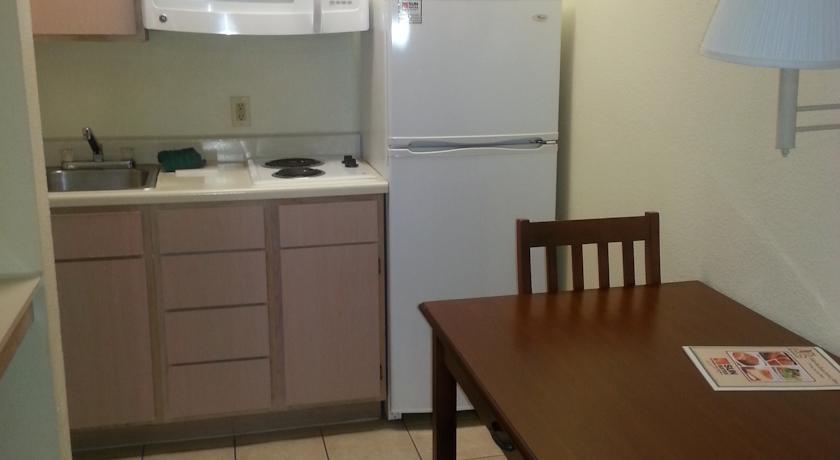 Intown Suites Extended Stay Houston Tx - Westchase Chambre photo